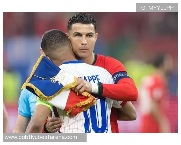 姆巴佩谈C罗千球目标称其不可思议但人生只有一次要勇于尝试