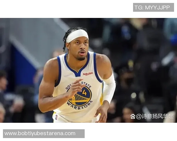 穆迪成为勇士队史第三年轻连场得分20分并投中5个三分球的球员