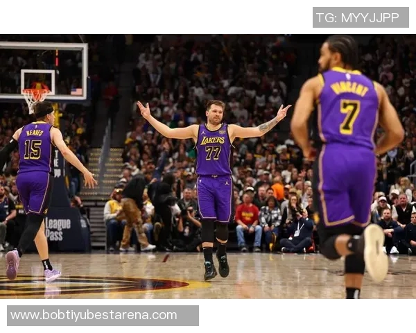 东契奇盛赞湖人潜力巨大里夫斯缺阵与勒布朗缺席影响球队表现 东契奇盛赞湖人潜力巨大里夫斯缺阵与勒布朗缺席影响球队表现